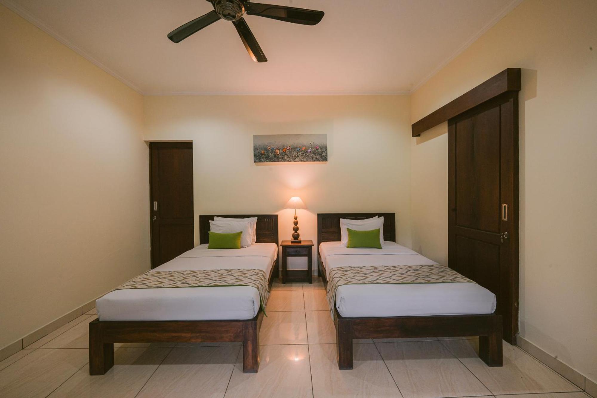 Medewi Bay Retreat Hotel Pulukan Quarto foto