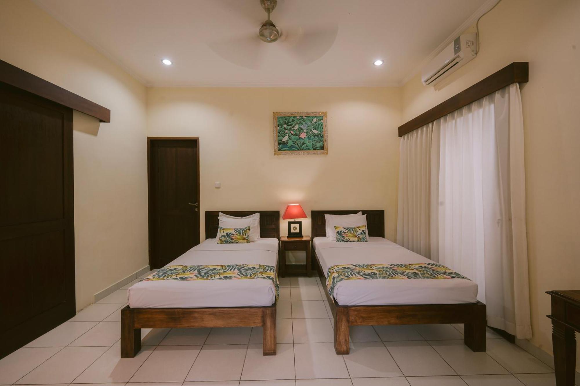 Medewi Bay Retreat Hotel Pulukan Quarto foto